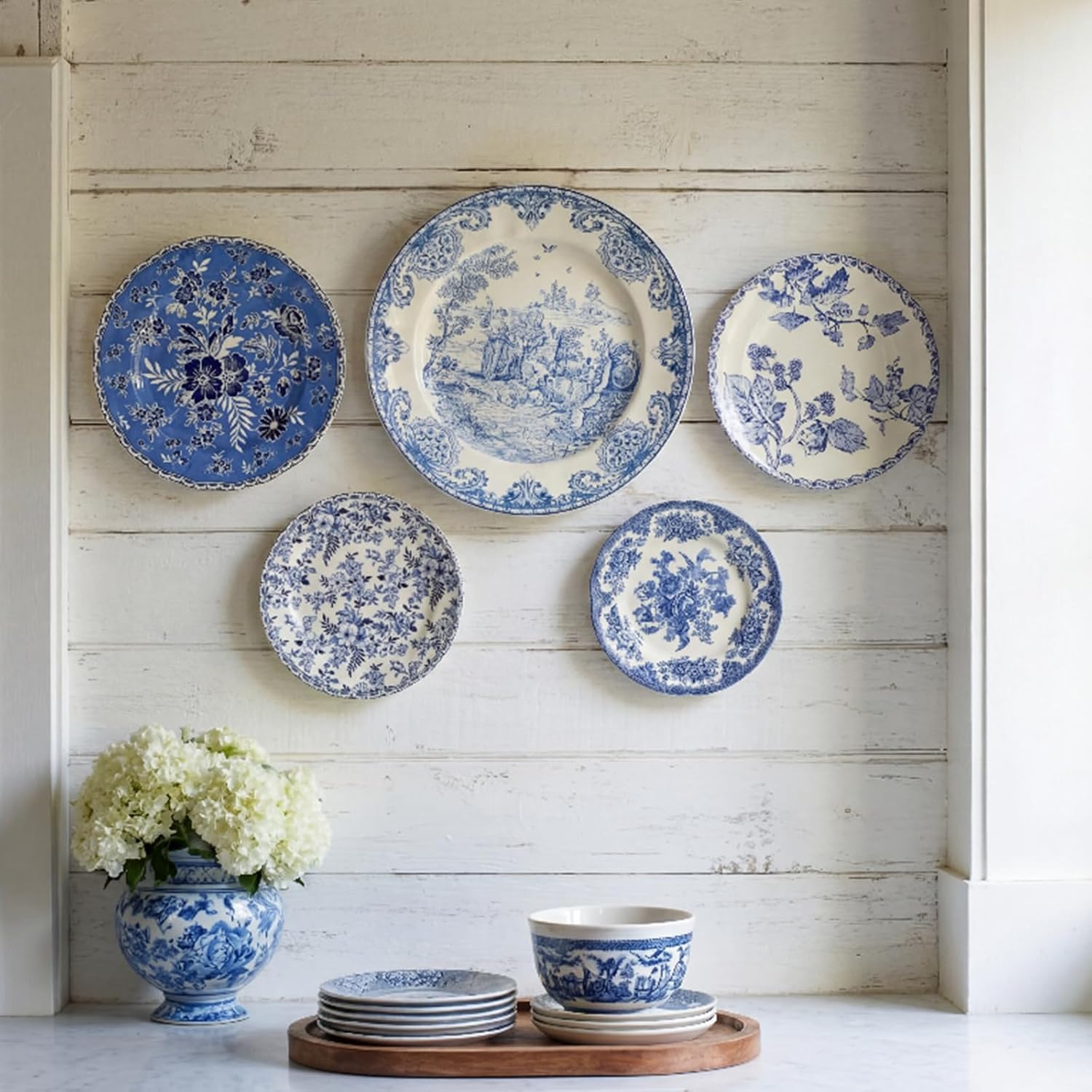 Yiyiring 5 Pcs Blue and White Ceramic Wall Plates Set, Holland Vintage Botanical Decor