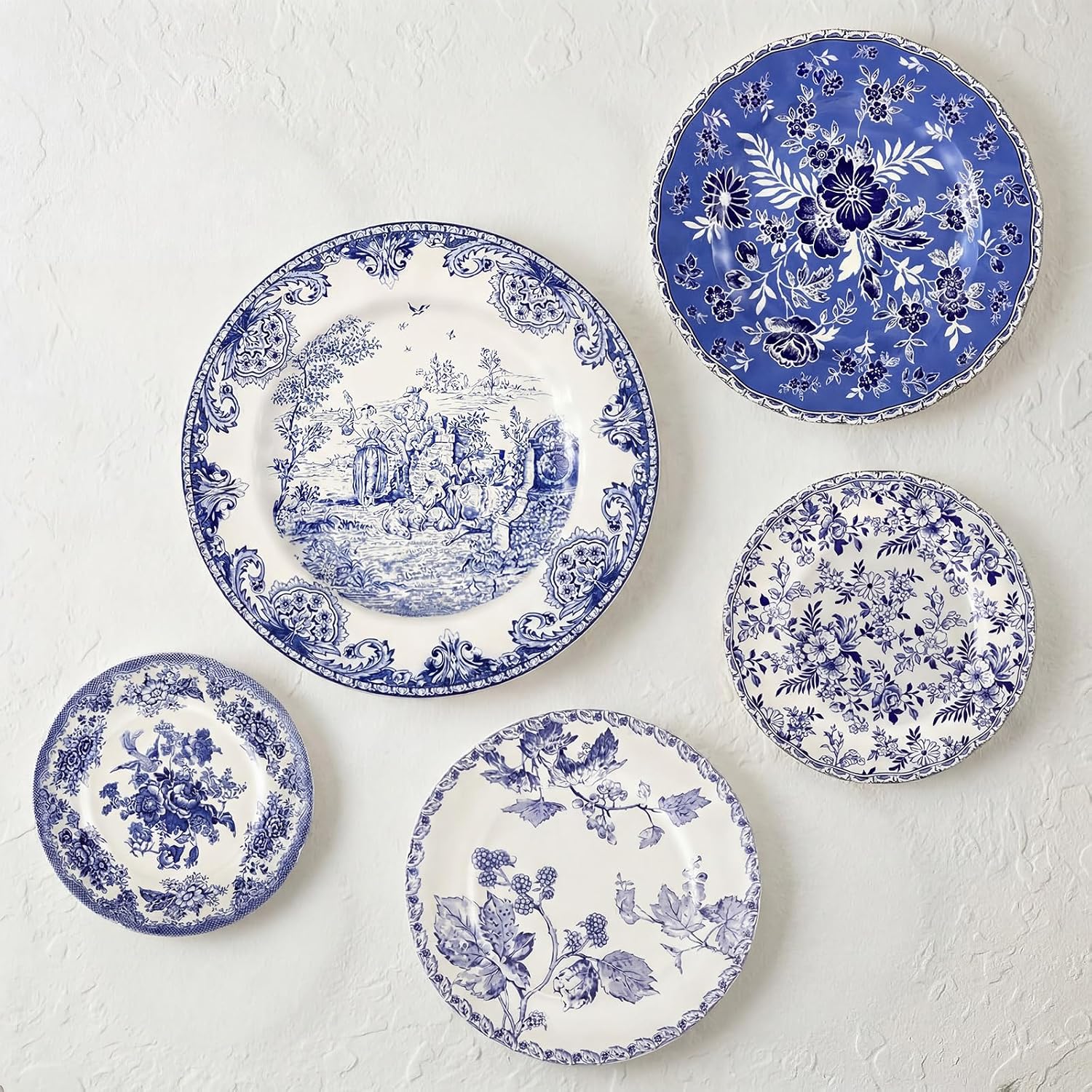 Yiyiring 5 Pcs Blue and White Ceramic Wall Plates Set, Holland Vintage Botanical Decor