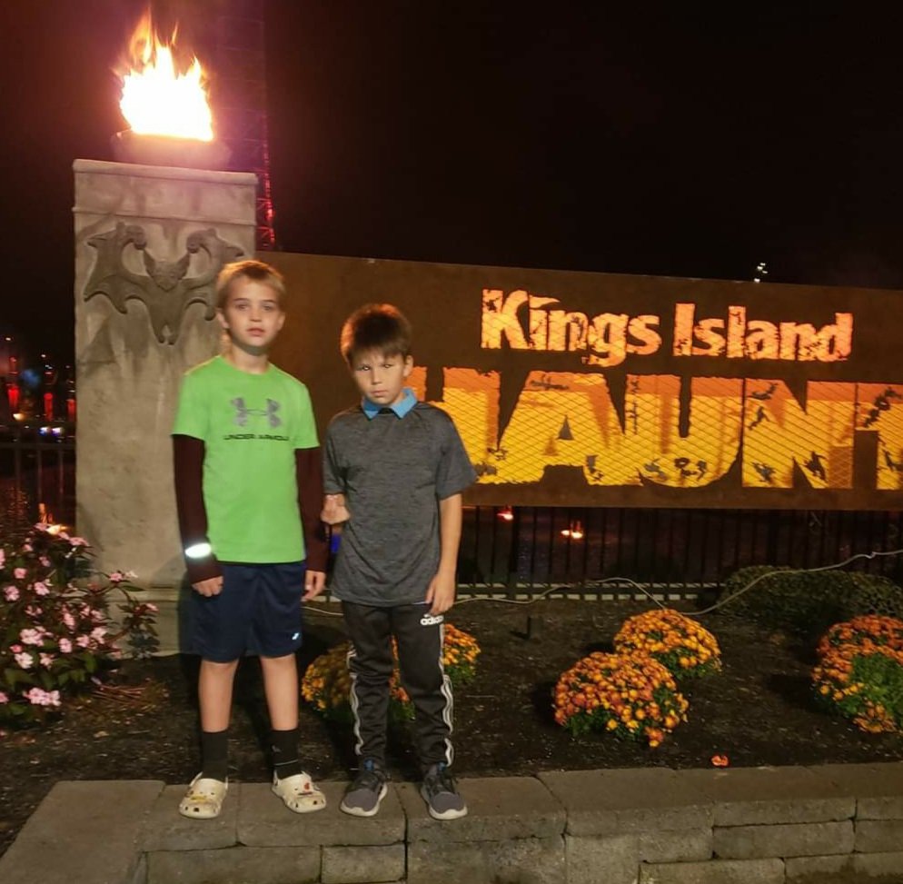 Expedia: Mason, OH Kings Island Haunted House is a seasonal extravaganza of Ghouls and rides.  Buy their light lanyard